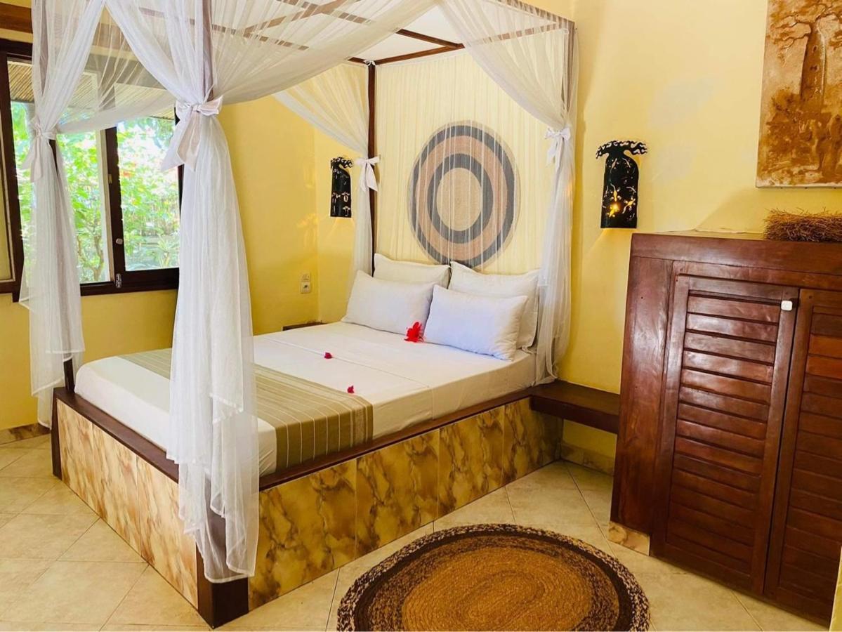 Le Jardin Exotique Hotel Antsiranana Exterior foto